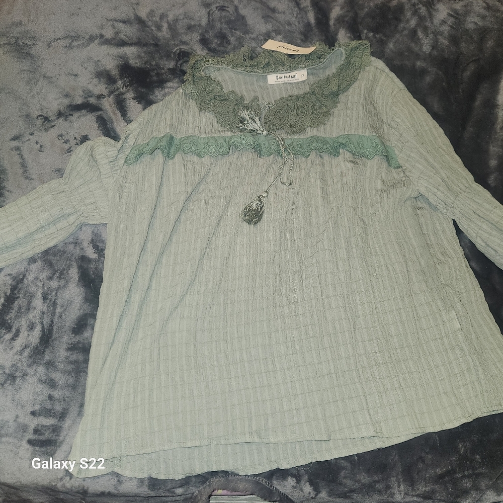 Three bird's nest NWT bohemian flared shirt size medium